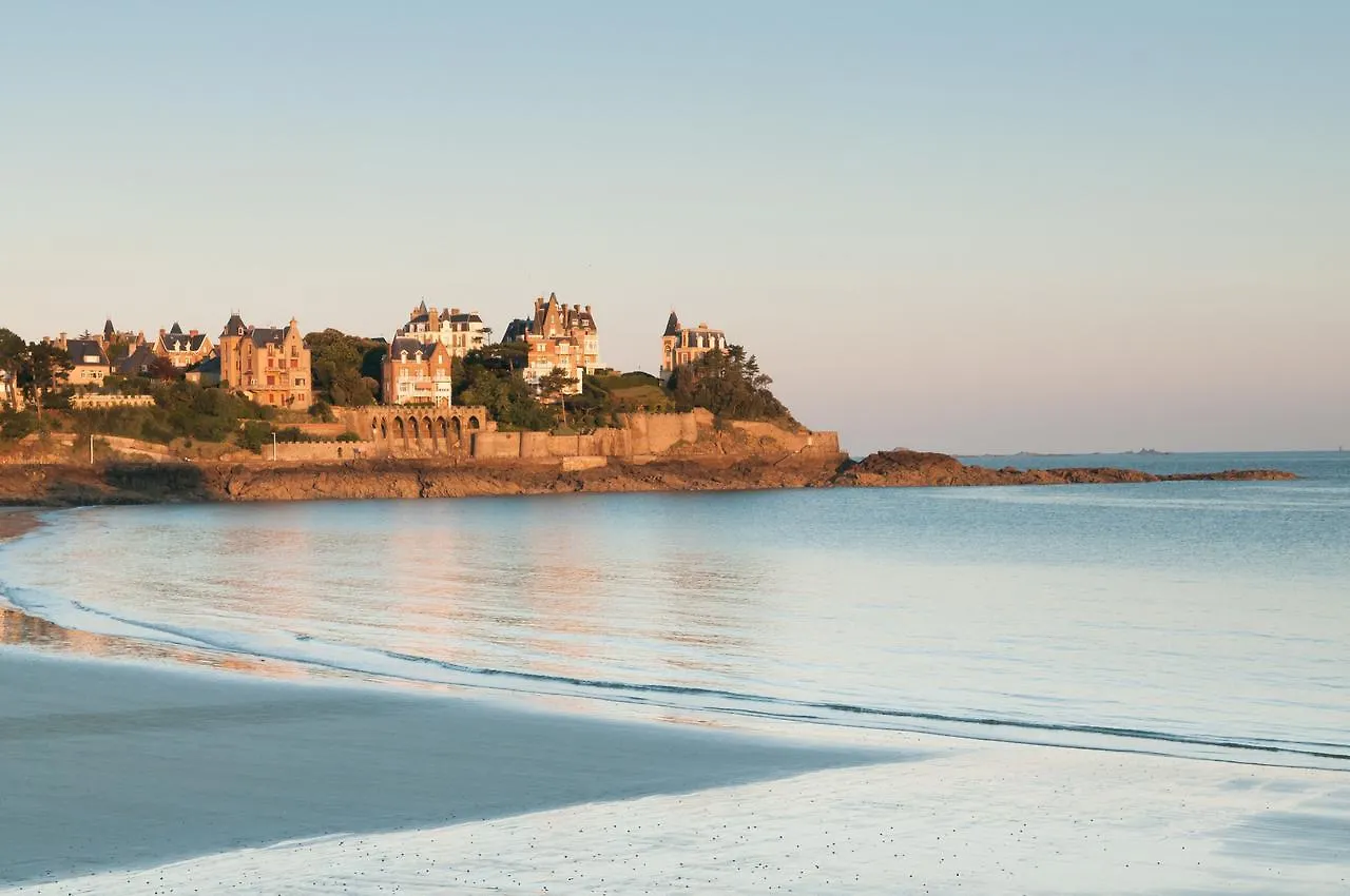 Dinard Centre Appartement Moderne Avec Terrasse