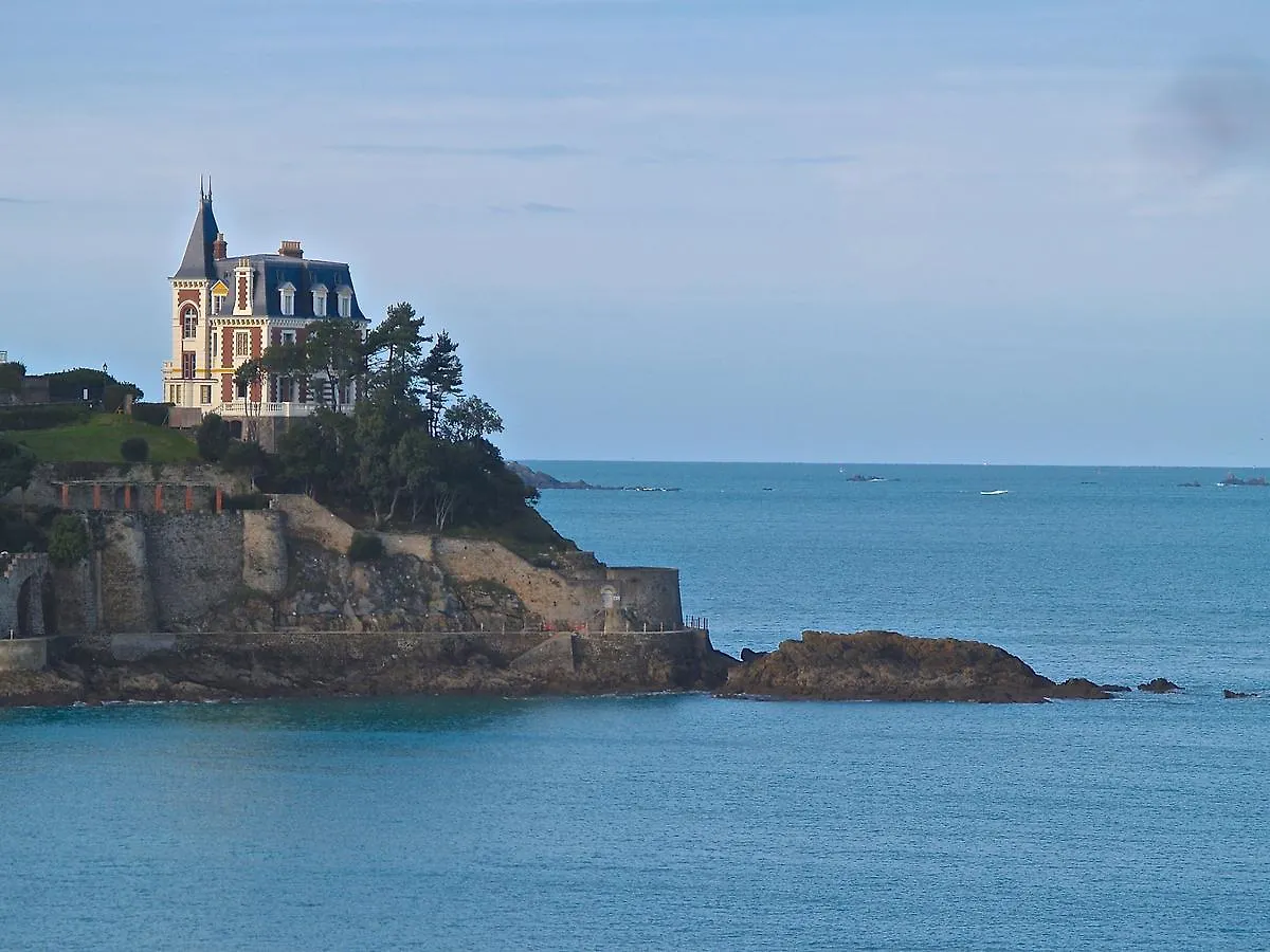 Apartment Dinard Centre Appartement Moderne Avec Terrasse France